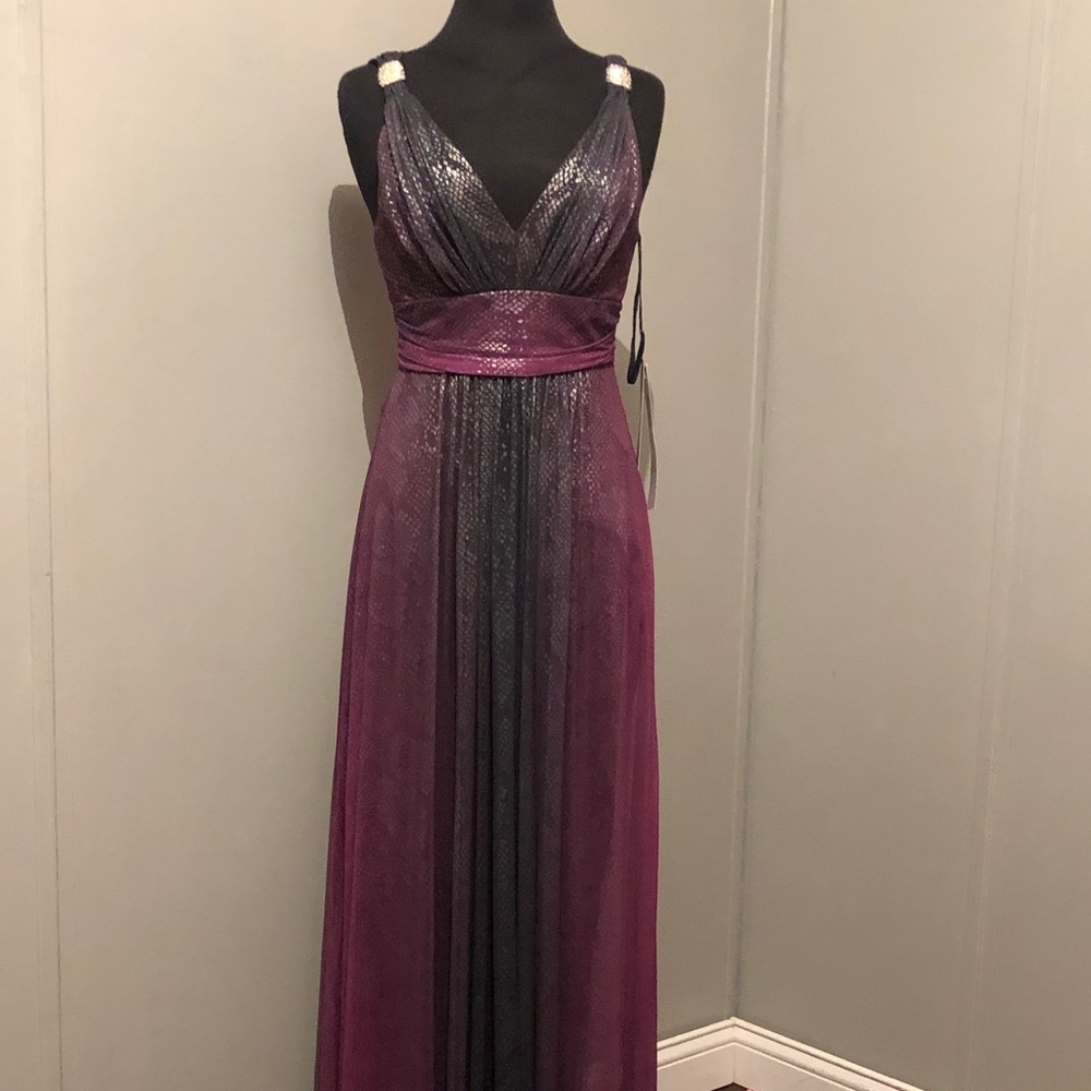 Landmark maxi dress size 6 or medium NWT